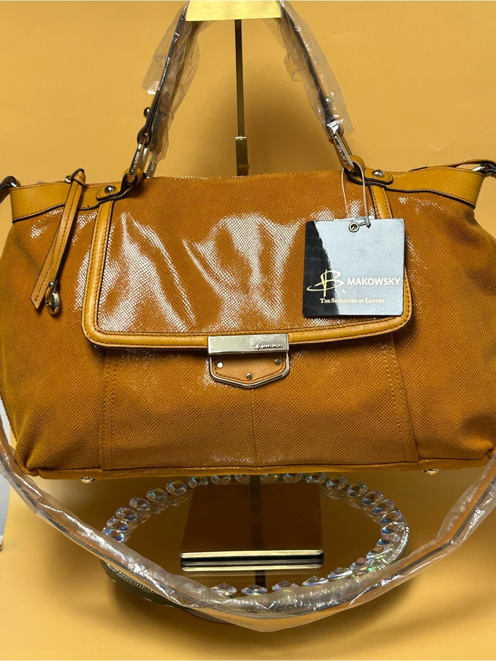 B. Makowsky Mustard Yellow Crossbody Bag Approx. 17 x 10 x 5